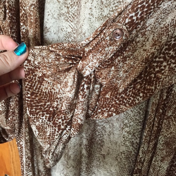 Beautiful NWOTs Light Weight Brown Cardigan - Picture 3 of 5